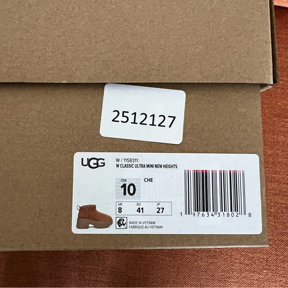 UGG New Women's Classic Ultra Mini New Heights Boot Size 10 #B1513A